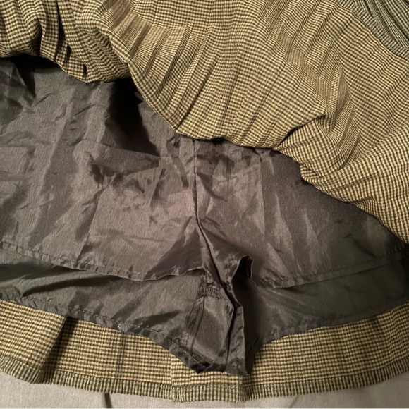 Zara Pleated Skort - Picture 2 of 3